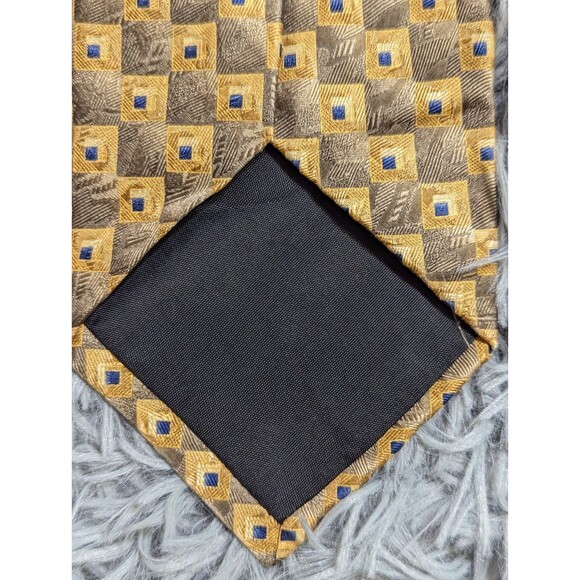 Jos A Bank 100% Silk Handmade Tie Gold Brown Blue Geometric Interlocking Necktie - Picture 4 of 8